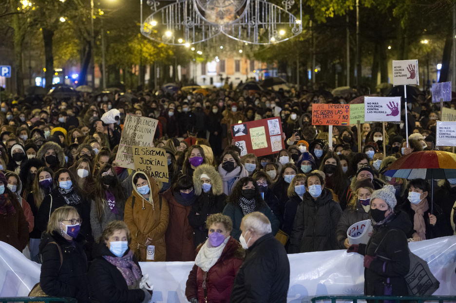 La movilización de Iruñea, en el paseo de Sarasate. (Iñigo URIZ/FOKU)