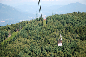 El teleférico de Stressa, que causó la muerte a catorce personas en mayo pasado. (Wikimedia)