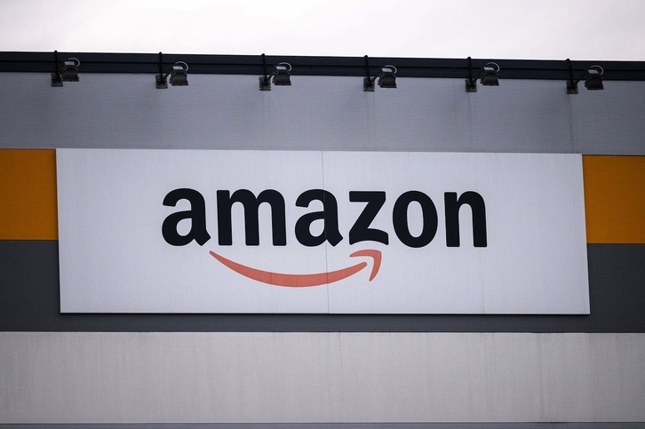 Imagen de la sede de Amazon en Brandizzo, cerca de Turín. (Marco BERTORELLO/AFP) 