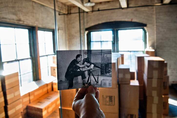 Recreación del asesinato de John F. Kennedy. (Brendan SMIALOWSKI / AFP)