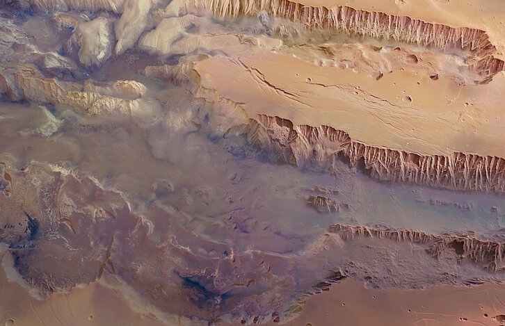 El sistema de cañones de Valles Marineris, en Marte, donde se ha detectado gran cantidad de agua. (European Space Agency)