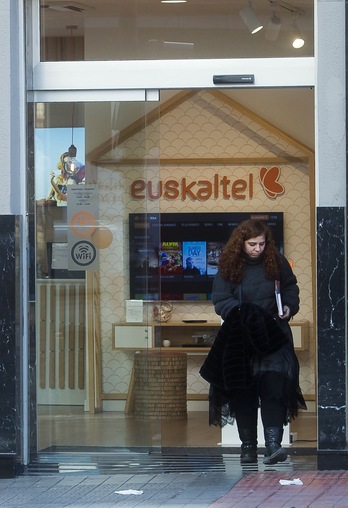 El proceso de migración de clientes de Euskaltel a MásMóvil se completará en los próximos meses. (Luis JAUREGIALTZO/FOKU)