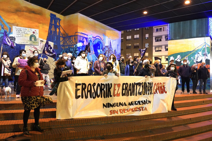 Concentración contra las agresiones sexistas organizada por Argitan en Barakaldo. 