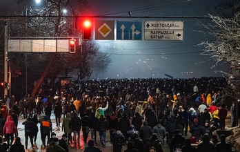 Manifestación multitudinaria en Almaty, capital económica kazaja.