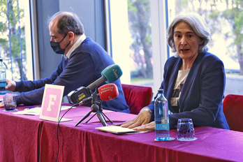 Rueda de prensa ofrecida por el Foro Social en Donostia.