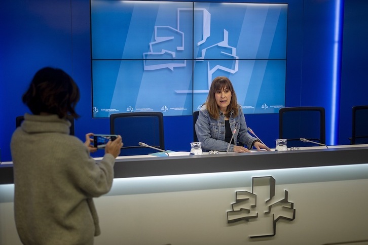 Una comparecencia anterior de Nerea Kortajarena en el Parlamento de Gasteiz.