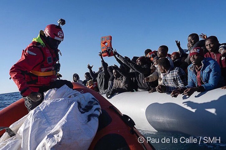 Uno de los rescates efectuados por el barco humanitario Aita Mari.