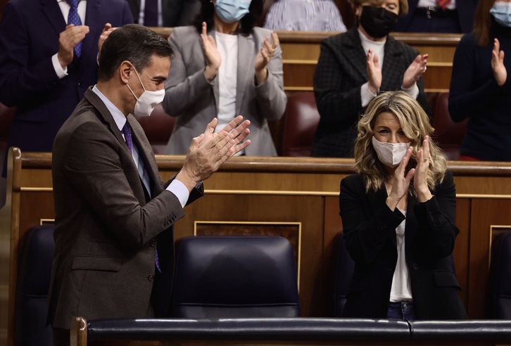 Pedro Sánchez y Yolanda Díaz, en la sesión del Congreso.