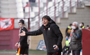 Patxi Salinas en el partido ante la UD Logroñés.