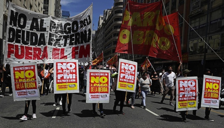 Grupos de izquierda también se manifestaron contra el FMI en Buenos Aires el pasado 27 de enero.