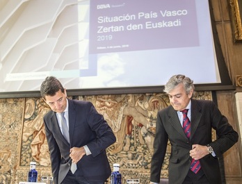 Carlos Gorría y Rafael Doménech en la presentación del informe de 2019.