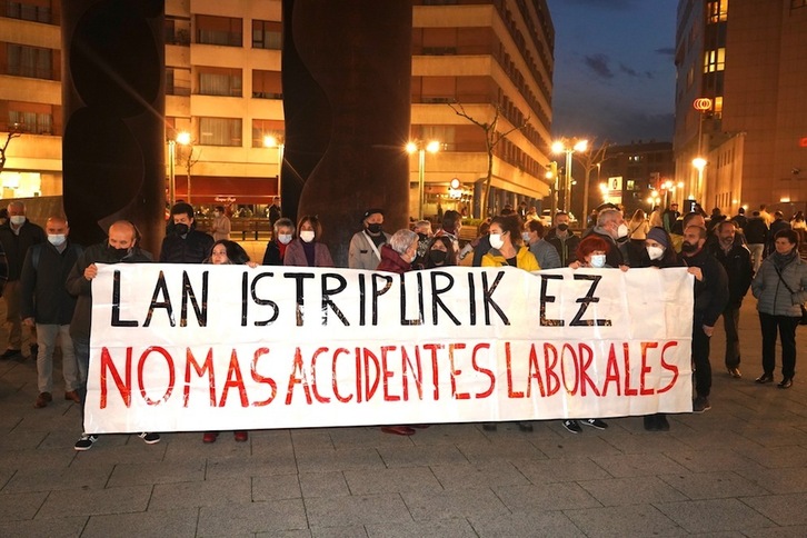 La concentración que se ha realizado este jueves en Barakaldo.