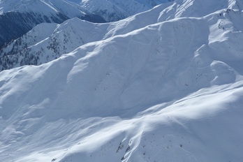  Zona afectada por una avalancha en la región de los Alpes en Austria.