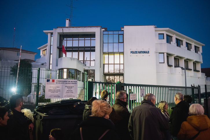 Concentración celebrada este jueves en Hendaia para denunciar la detención.