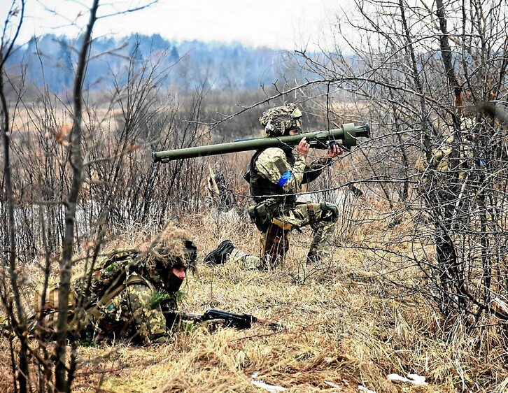 Imagen de maniobras militares suministrada por el Ejército ucraniano.