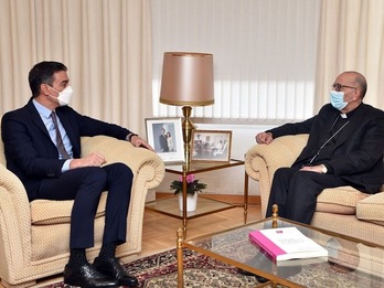 El cardenal Juan José Omella recibió el pasado 24 de enero al presidente español, Pedro Sánchez, en la sede de la Conferencia Episcopal.