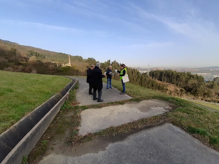 Barakaldo Naturala ha alertado de los riesgos que entraña la celda de Argalario, que cumple 20 años. 