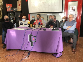 Rueda de prensa ofrecida este martes en Gasteiz.