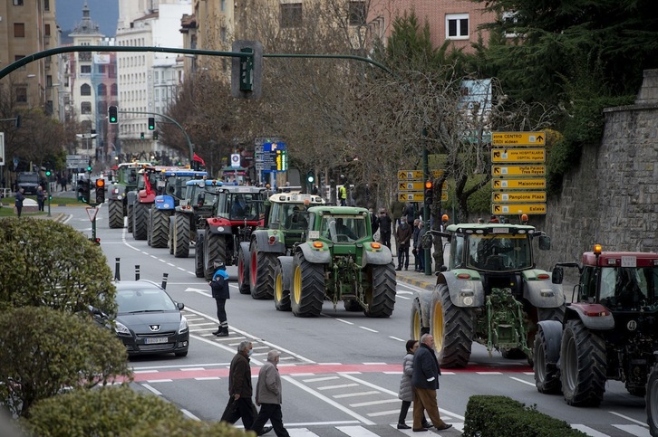 Nafarroako nekazariek protesta egin zuten Iruñean martxoan, Ukrainako gerra hasi eta hilabetera. (Iñigo URIZ/FOKU)