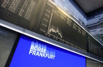 La Bolsa de Frankfurt ha abierto este lunes con fuertes pérdidas.