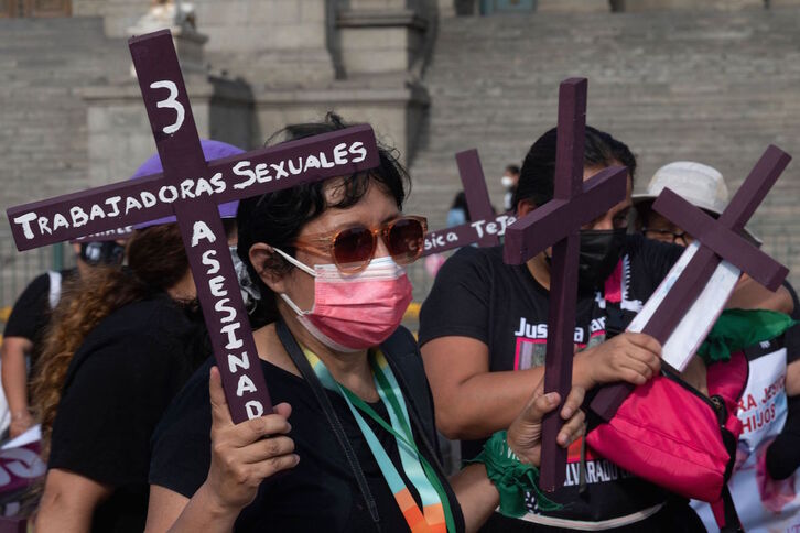 Prostitutak tiroz hil izanaren aurkako manifestazioak Liman, joan den martxoaren 5ean. 