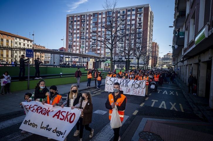 Movilización en Sestao de los trabajadores de PCB.