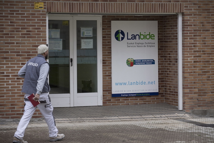 Una oficina de Lanbide en Donostia.