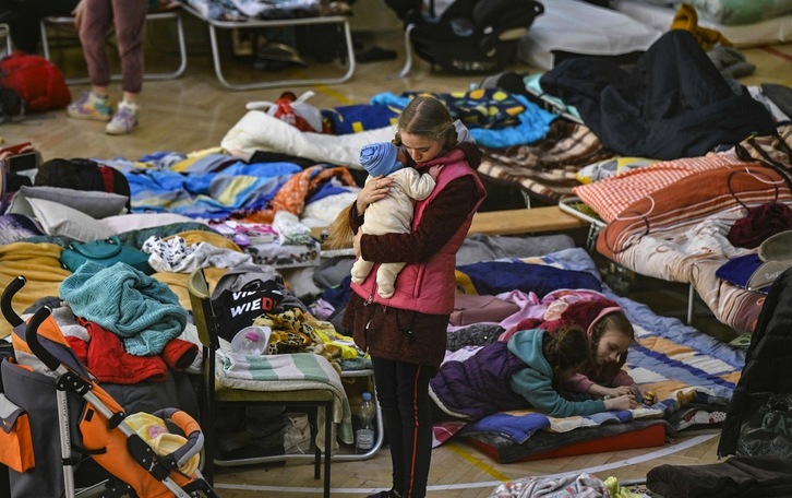 La UCE ha alertado de estafas con la ayuda humanitaria a la población de Ucrania.