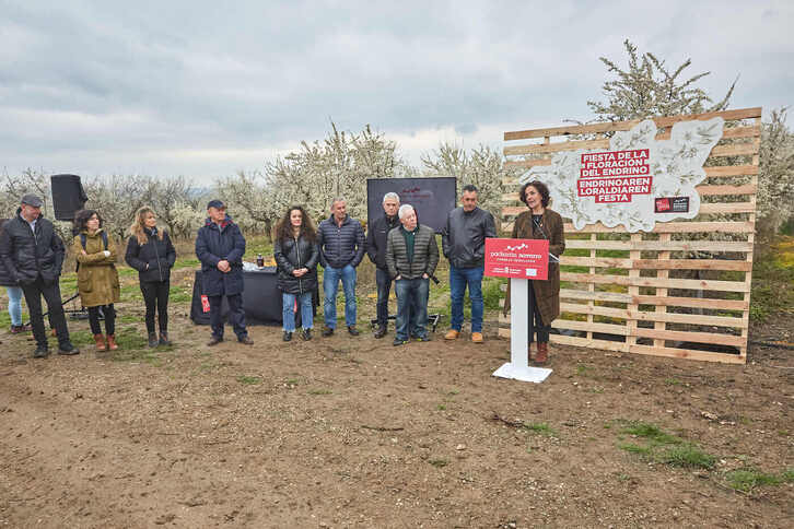 La consejera Itziar Gómez participa en la entrega de galardones a 6 agricultores y 2 técnicos agrarios en la primera fiesta de ‘La Floración del Endrino’.