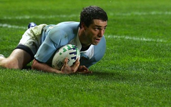 Federico Martín Aramburu con la camiseta de Argentina durante un partido de la Copa del Mundo de Rugby en el Parque de los Príncipes de París, el 19 de octubre de 2007.