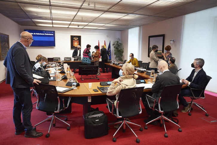 Debate sobre el Plan de Convivencia en el Parlamento navarro, el martes.