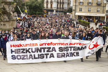 Gasteizen eguerdian egindako manifestazioa.