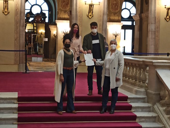 Diputados de PSC, JxCat, ERC y En Comú Podem presentan el acuerdo en el Parlament.