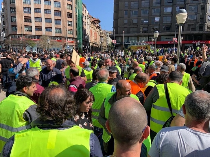 La manifestación ha recorrido la Gran Vía bilbaína.