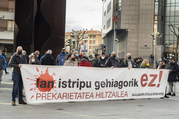 Lan istripuen kontrako elkarretaratze bat, Barakaldon. 