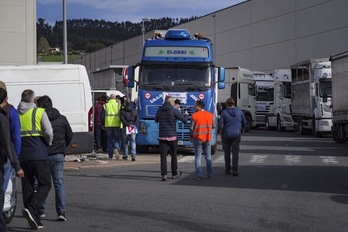 Los transportistas de Hego Euskal Herria comenzaron la huelga el 14 de marzo.