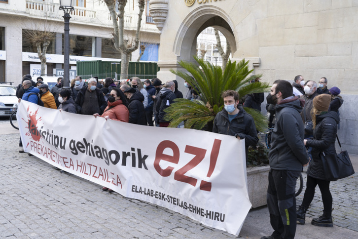 Concentración por otro accidente laboral mortal, el pasado 21 de enero, en Gasteiz.