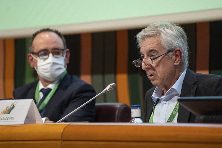 Josep Casadevall, a la derecha, en el II Congreso Internacional de Derechos Humanos.