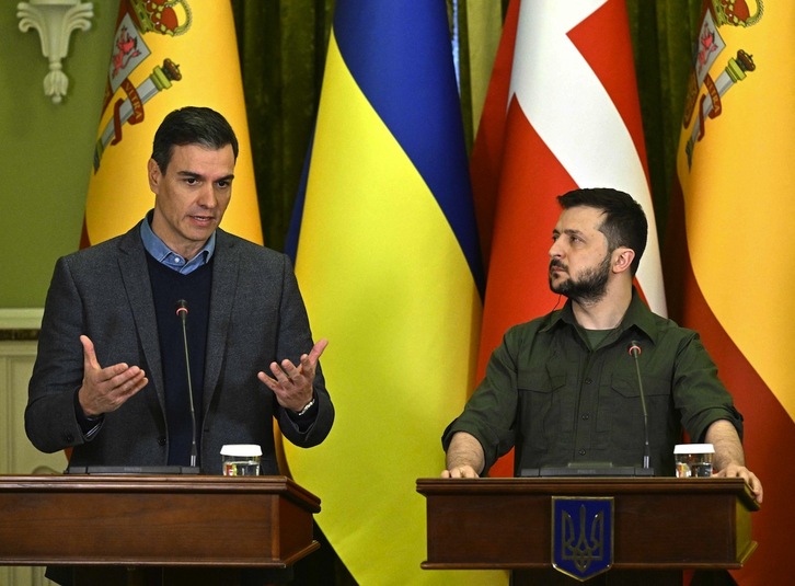 Pedro Sánchez, junto a Volodimir Zelensky, durante su visita a Kiev.