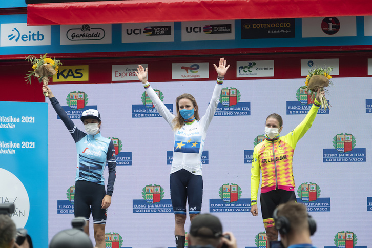 Podium de la última Clásica de Donostia que este año se disputará como la última etapa de la Itzulia.