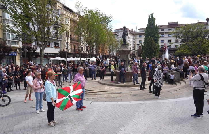 Acto de memoria en el aniversario del bombardeo de Gernika.