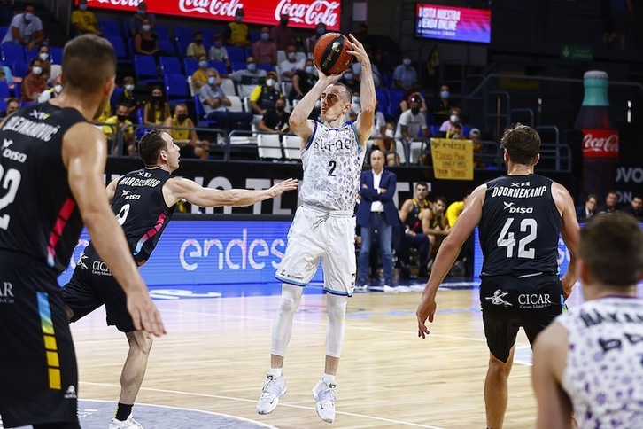Lenovo Teneriferen aurka Bilbao Basketek fin aritu beharko du.