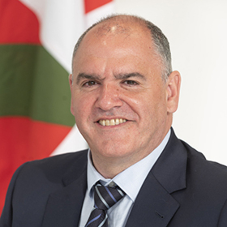Fernando Izagirre, en la foto oficial del Gobierno de Lakua.