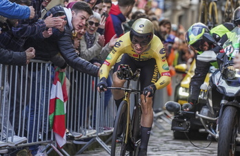 Primoz Roglic, en la contrarreloj por Hondarribia que abrió la Itzulia de este año.