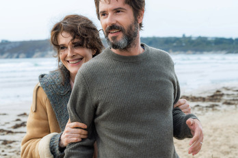 Lío intergeneracional con Fanny Ardant (73) y Melvil Poupaud (49).