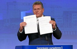 El vicepresidente de la Comisión Europea, Maros Sefcovic, presentó las acciones legales de la Comisión Europea.