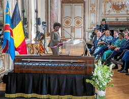 Juliana Lumumba, hija del líder independentista, interviene en la ceremonia.