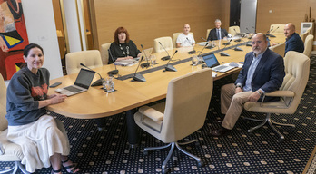 Imagen de una reunión de la Mesa del Parlamento.