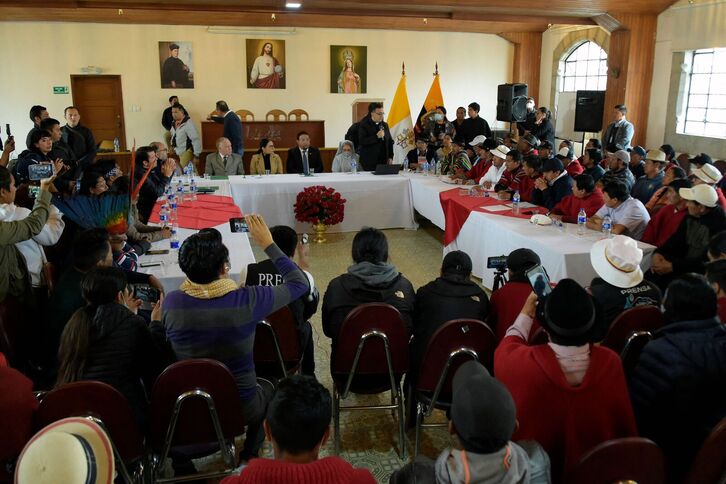 Inicio de las negociaciones entre la Conaie y el Gobierno de Ecuador.