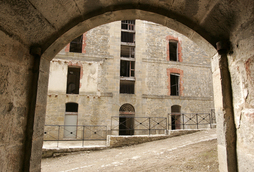 Imagen del interior del fuerte de Ezkaba.